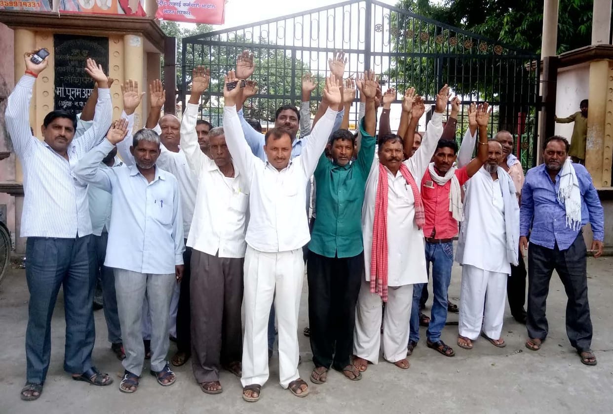 Wood contractors protests