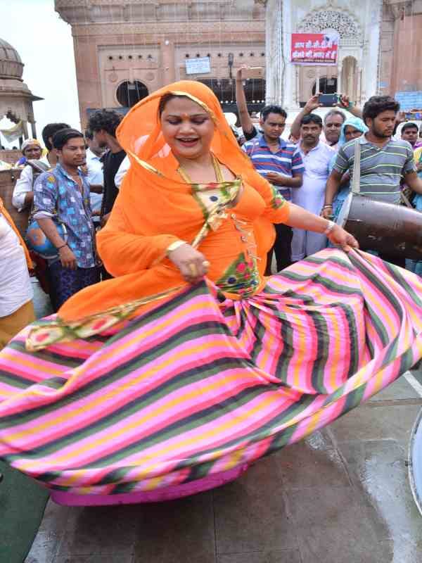 radharani birthday celebration in mathura
