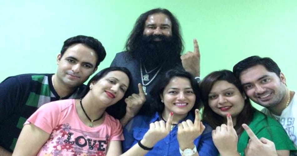 ram rahim sentenced in sadhvi rape case, honeypreet insna and harjit kaur relations