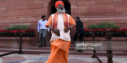 here is reason of bjp mp sakshi maharaj supports ram raheem
