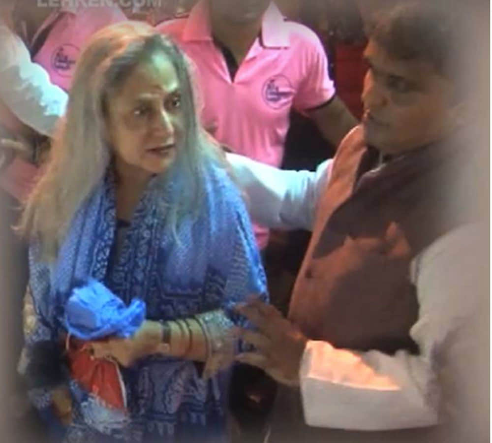 angry Jaya Bachchan blasts fans for clicking selfies during Ganpati celebrations