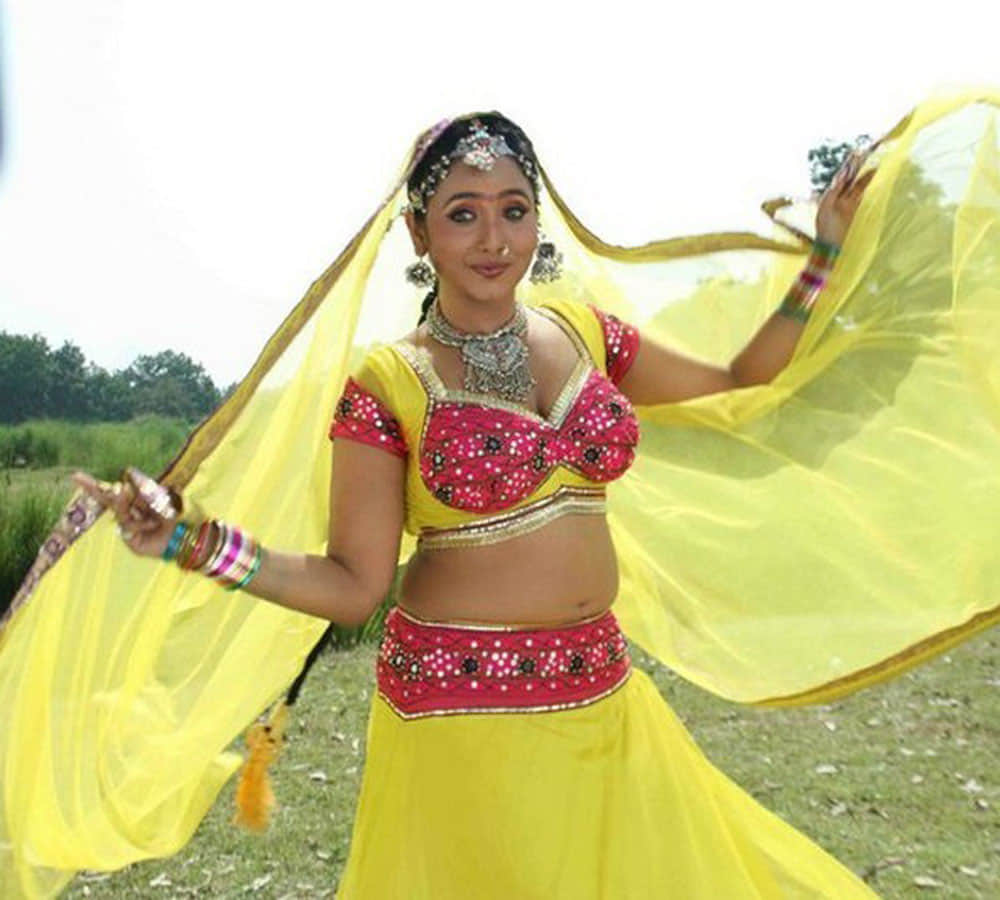 know life story of bhojpuri actress rani Chatterjee 