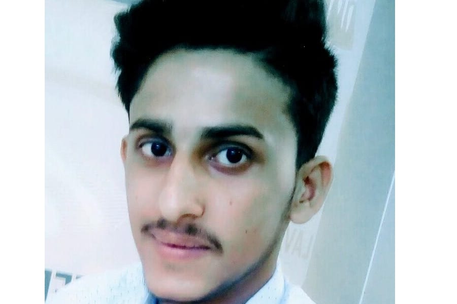 A student from talkatora died in an accident in Lucknow.