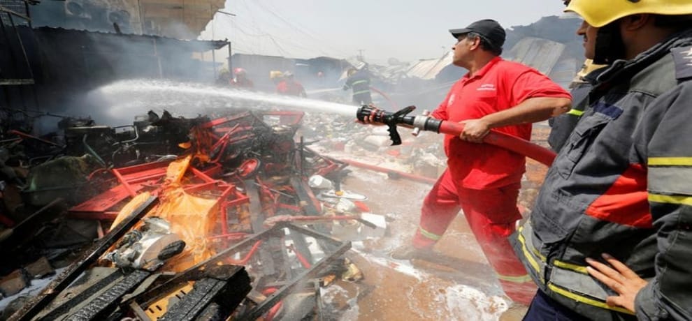 Creepy Pictures of Car Bomb Blast In Baghdad, died 12 People
