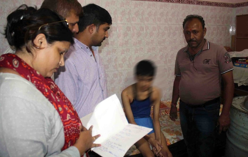 brother and sister Imprisoned in rooms after parents scolding