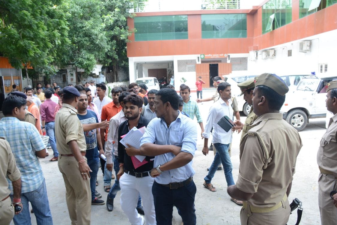 btc students protest against weightage marks for shikshamitra
