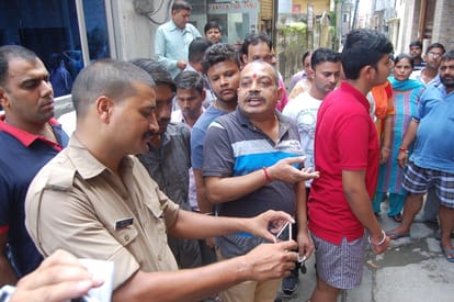  police caught two boys and one girl from hotel in haridwar