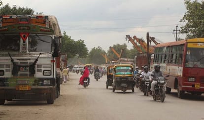 varanasi chandpur to lahartara road jam always