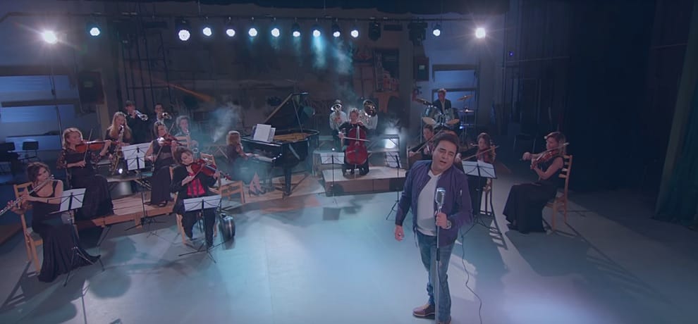 Official music video of Pyaar sung by Rana Shaad
