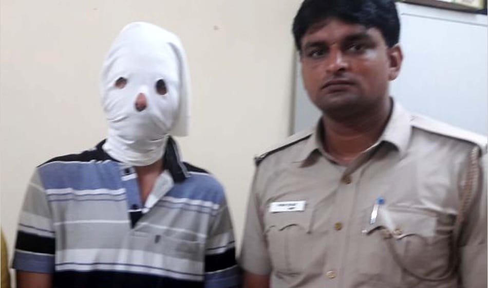  22 years girl raped by ca student in delhi, police arrested