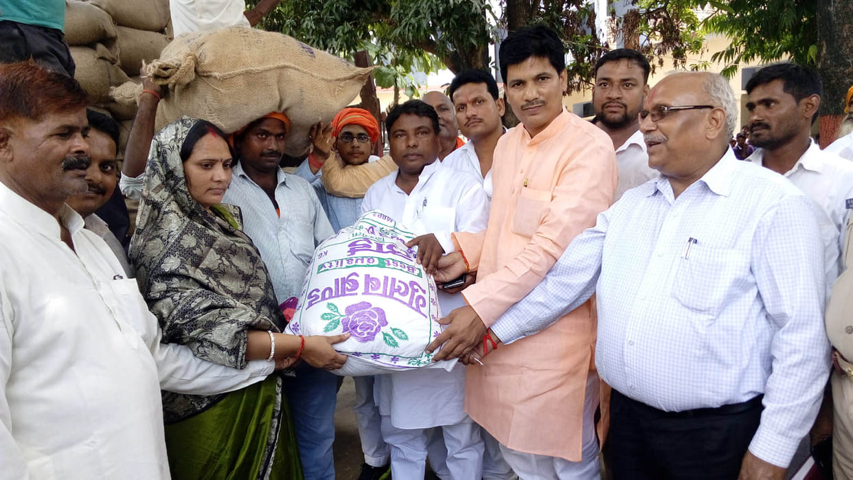 670 flood victims