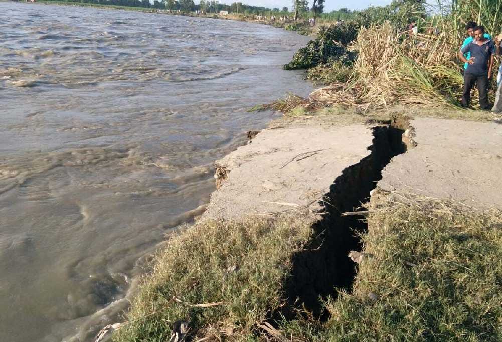 Sharda floods will not stop without making the embankment