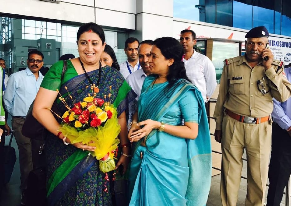 central Minister Smriti Irani reached Mussoorie for lbs acadmy program