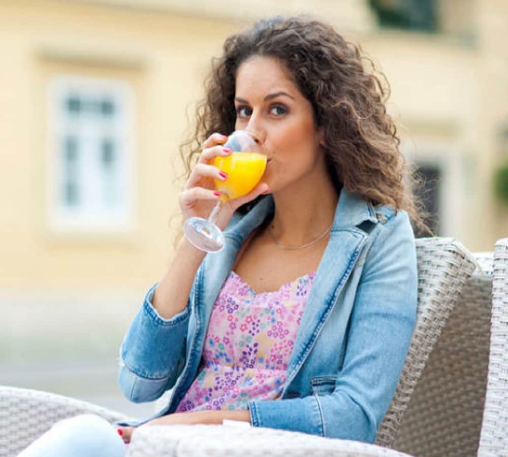 Know why blood color is reddish understand this organ system