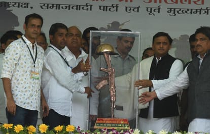 samajwadi party shows power in purvanchal 