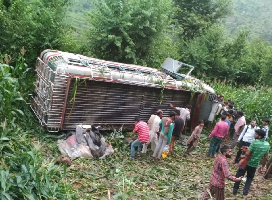 BUS ACCIDENT IN RAJOURI OF JAMMU AND KASHMIR 20 INJURED