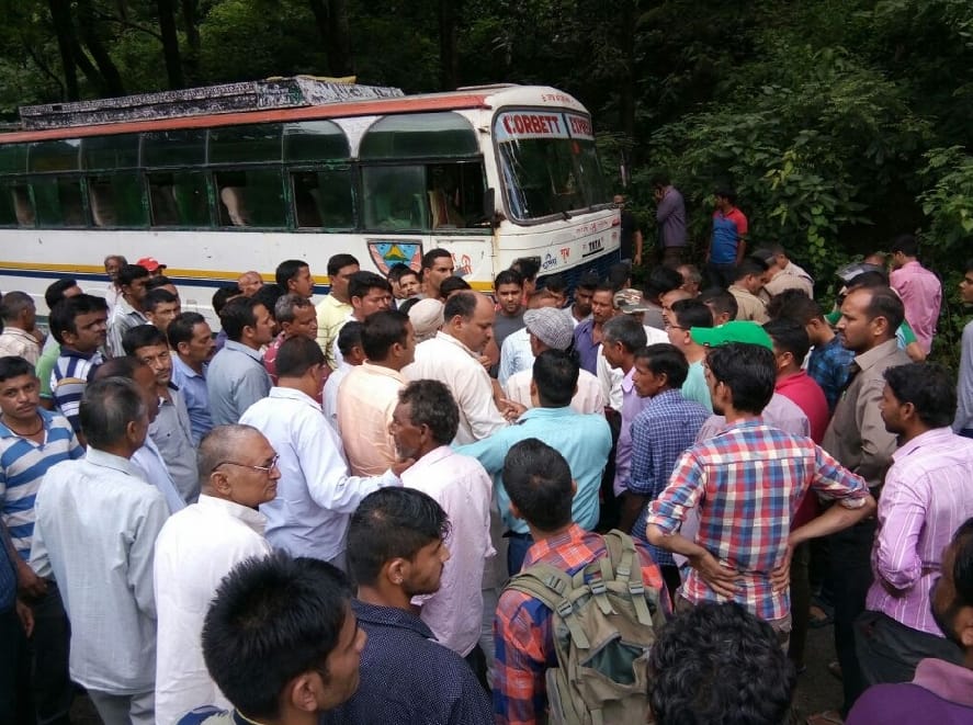 two passengers killed due to high tension electricity line fell on bus