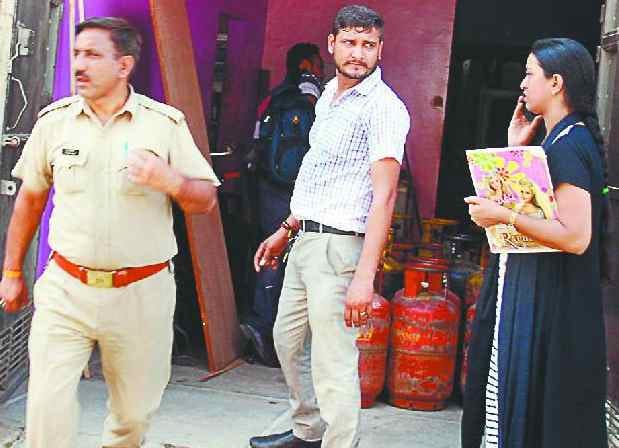 Black marketing of LPG bills