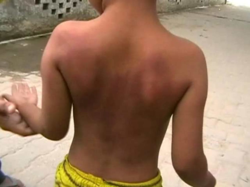 lady teacher beaten minor student