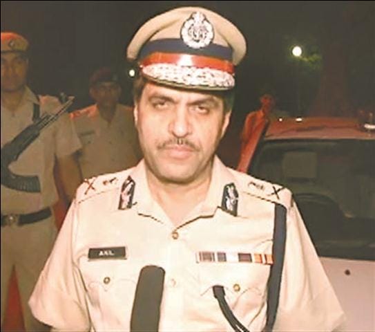  Aadig Akil, who is taking Ramarahim to jail, from Aligarh