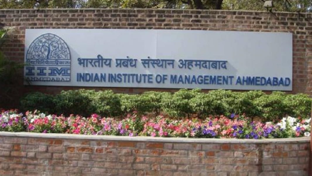 only Two year degree will be valid in IIM 