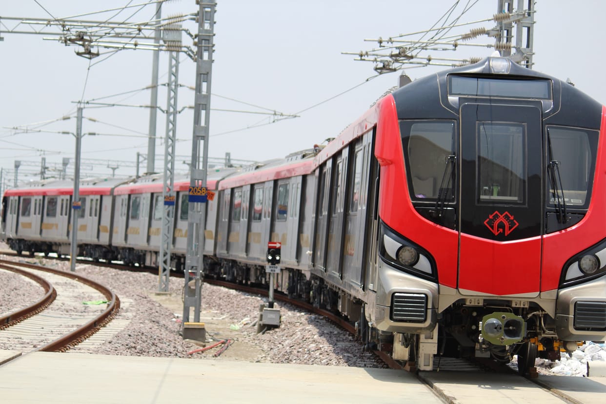Lucknow Metro will get 80 acres of land instead of 150 acres.