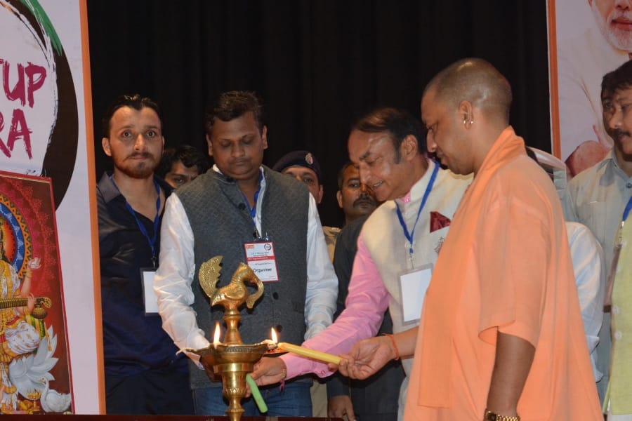 yogi adityanath in statr up yatra inaugration in Lucknow.