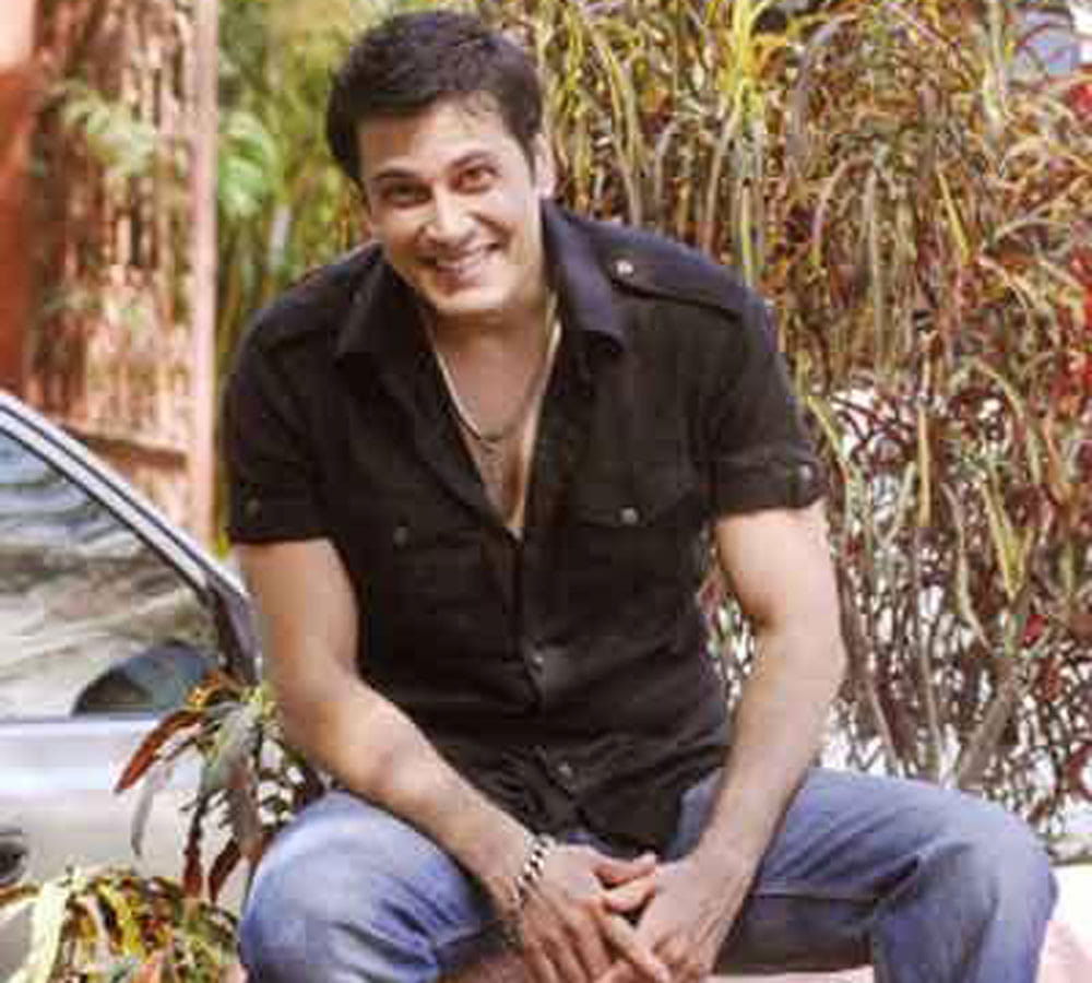 kasauti zindagi ki actor cezanne khan offer bigg boss 11 know his untold life