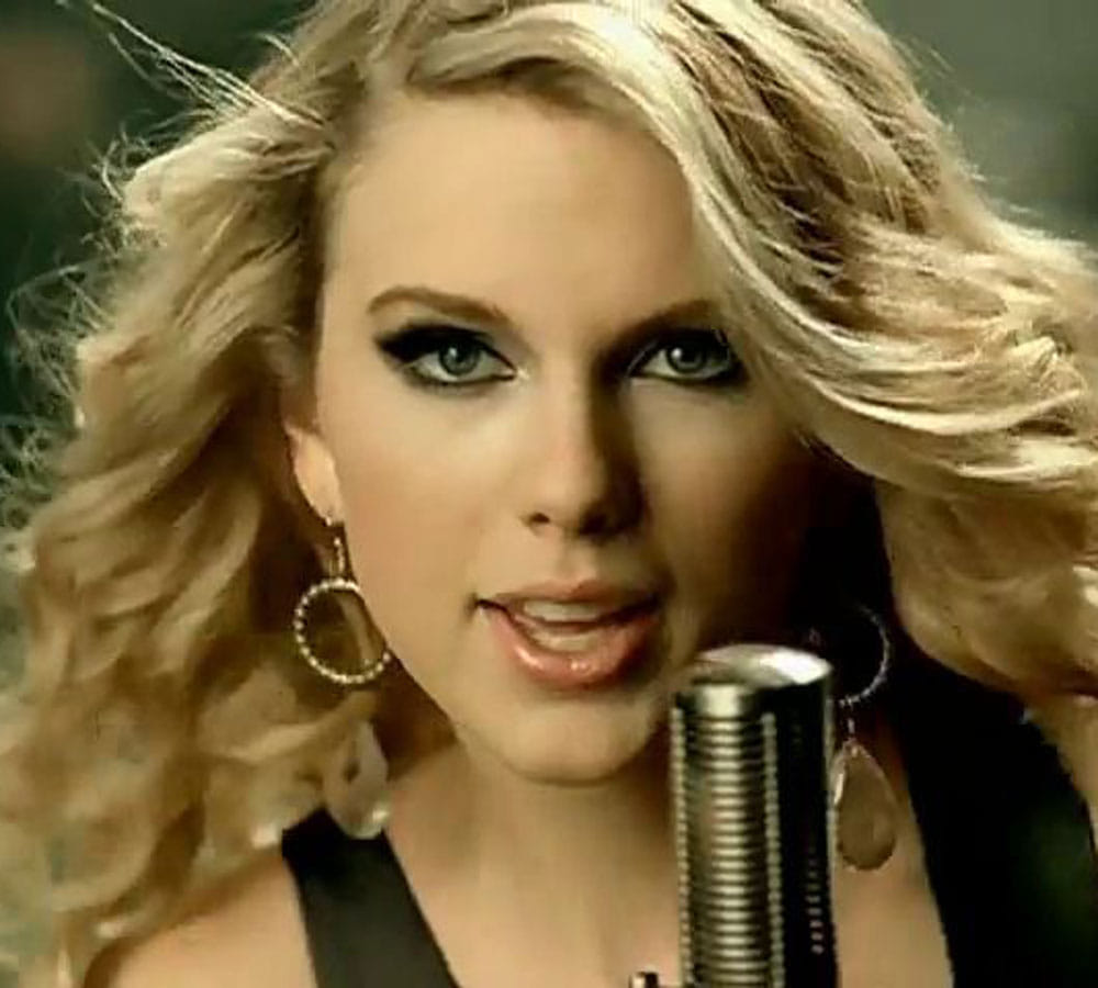 Diamond bath in Taylor Swift new music video bath tub cost $10 million