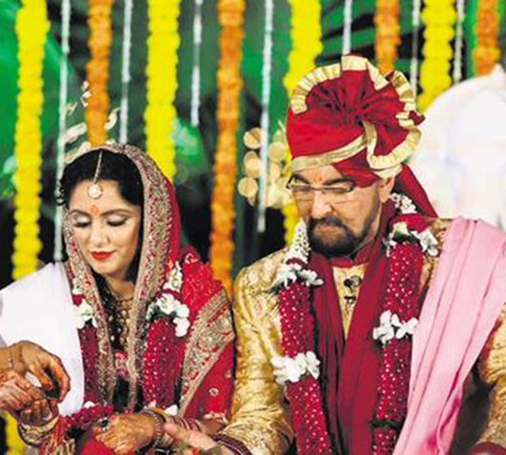 Aftab Shivdasani marries again with his wife nin dusanj