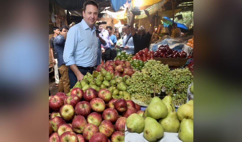 Australian Minister for Trade, Tourism Steven Ciobo visited to Azadpur Sabzi Mandi in New Delhi
