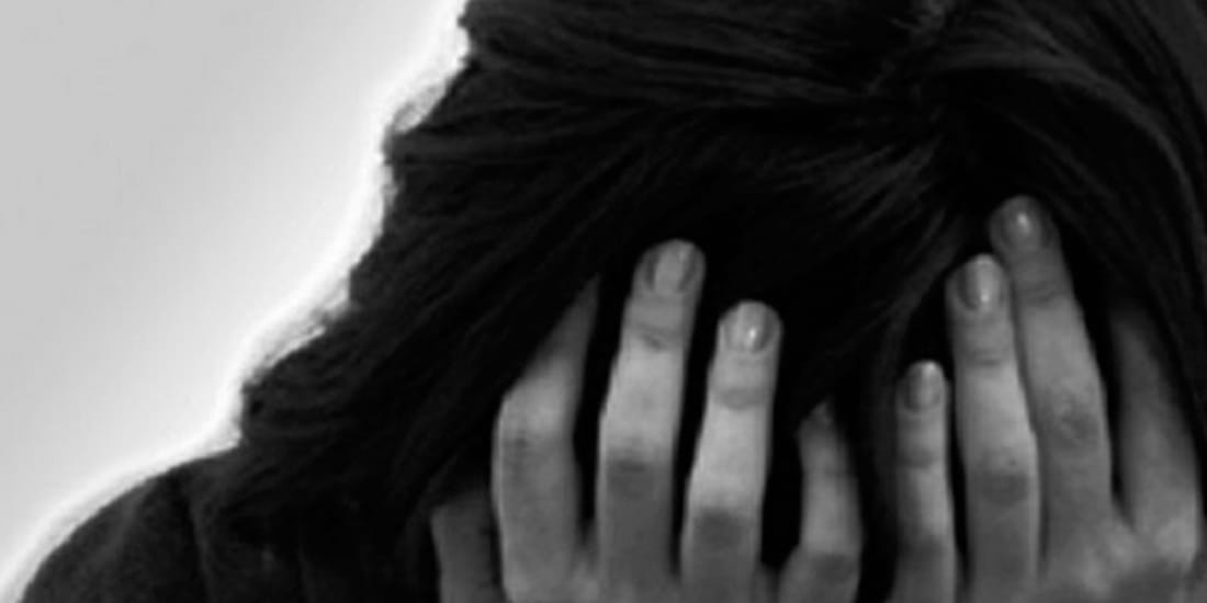molestation a girl after that beaten brother and mother 