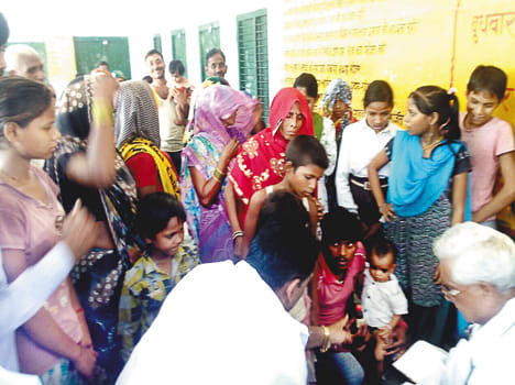 Health team has given medicines in Raura