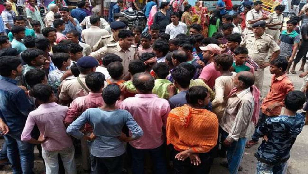Brother kills his sister knife attack In Jalaun