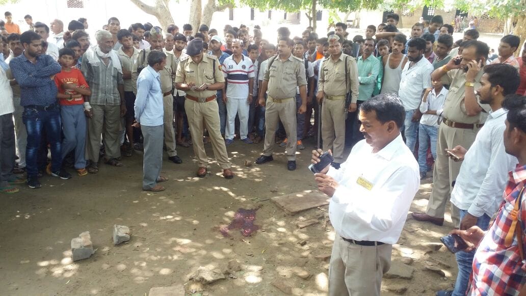 lkg student died in tundla 