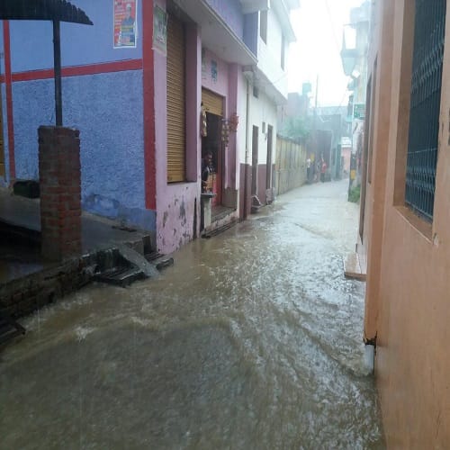 Due to torrential rains in the district, many children survived the death, photos