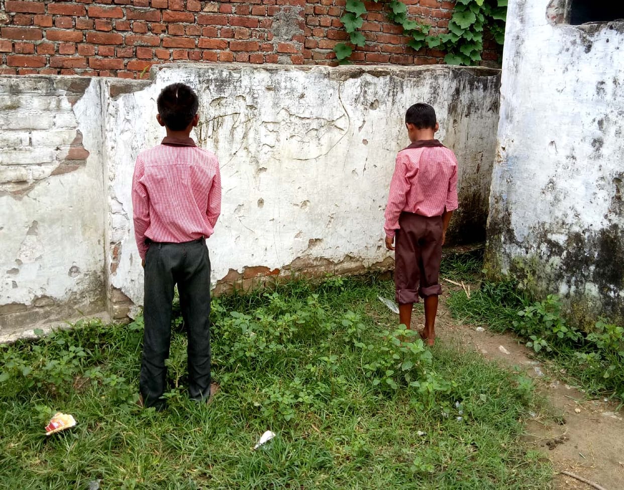 No toilet in many schools of Ujhani