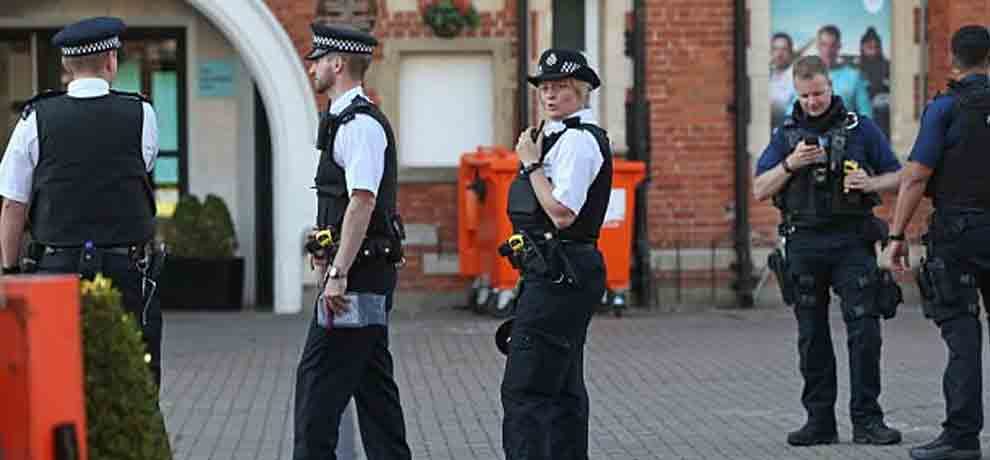 match abandoned after arrow attack in county cricket