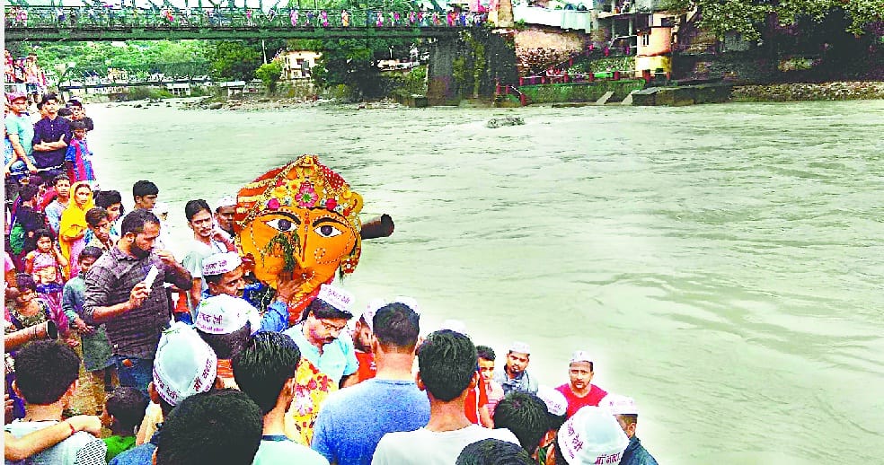 After Nanded and Sunanda statues