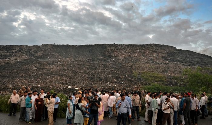 LS Elections: The height of the garbage mountains is increasing in Delhi.