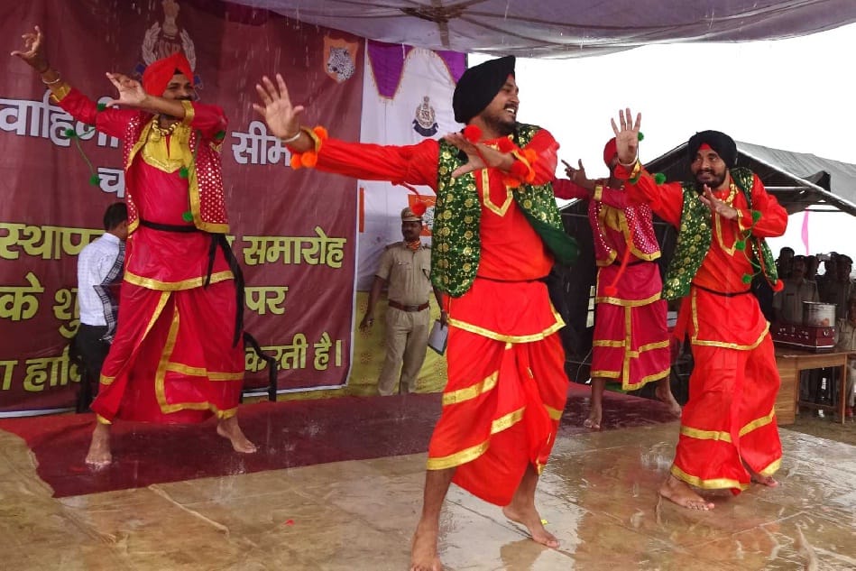 BEDU PAKO BARO MASA, NARAANA KAFI PAKA CHAATA MY FACE
