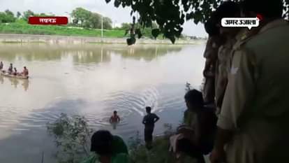 Youth dies due to drowning in Gomti river in lucknow