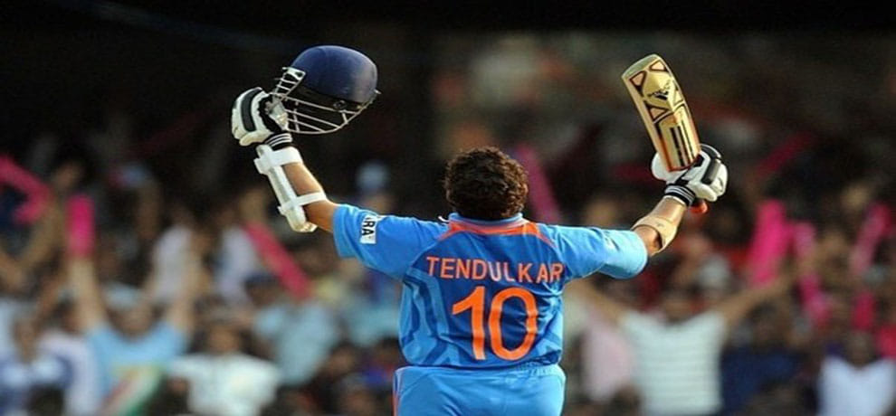 sachin best two innnings will formate in two comics