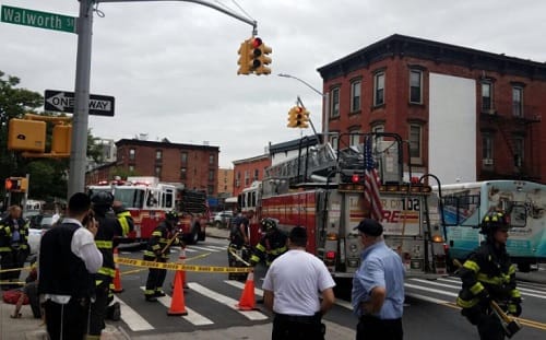 watch how Man leg stuck in sinkhole in new york city