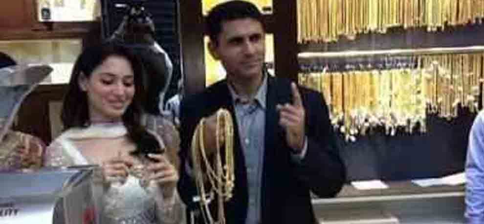 tamannaah bhatia pic with abdul razzaq viral on social media