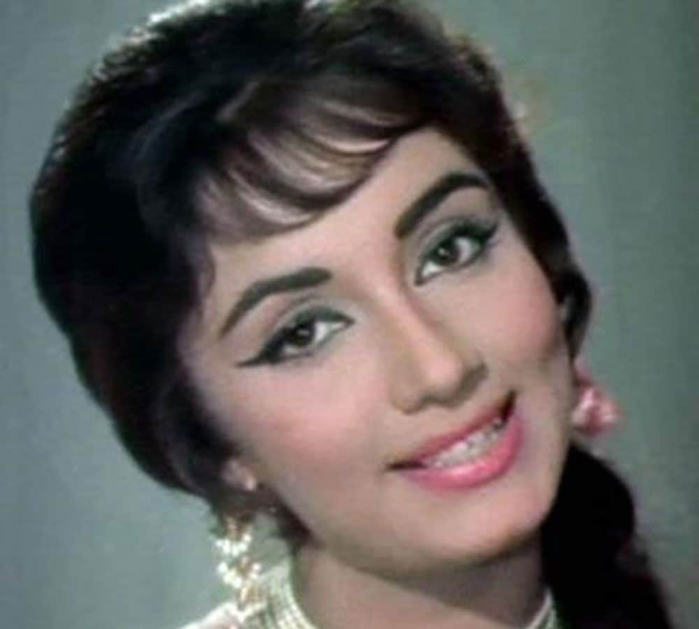 Bollywood Actress Sadhana Life Unknown Facts The Lonely Death Of A Star