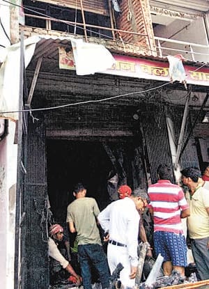 Sari showroom fire, burnt millions of goods
