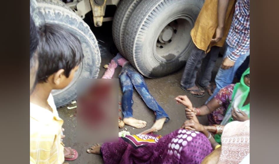 Uncontrollsd truck crushes young man, dead