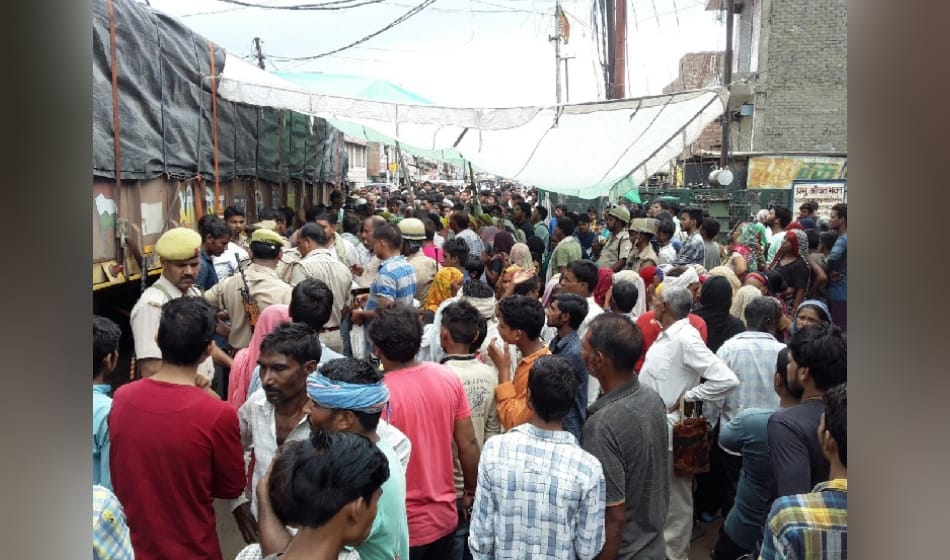 2 brothers died in road accident in jewar, their dead body remain under truck for 5 hours