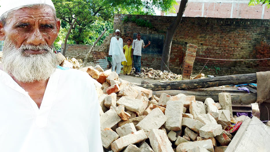 homeless family of Liaquat Ali